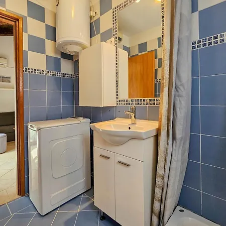 Apartment Marinela *